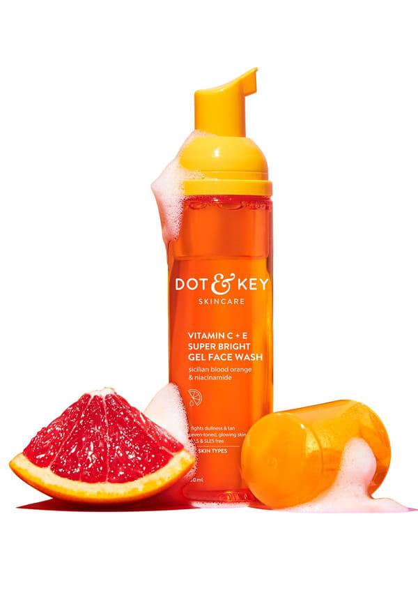 Vitamin C Super Bright Foaming Face Wash