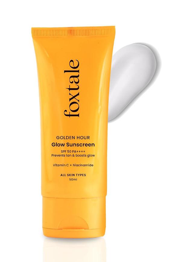 Glow Sunscreen SPF 50 PA++++ Lightweight with Vitamin C and Niacinamide,