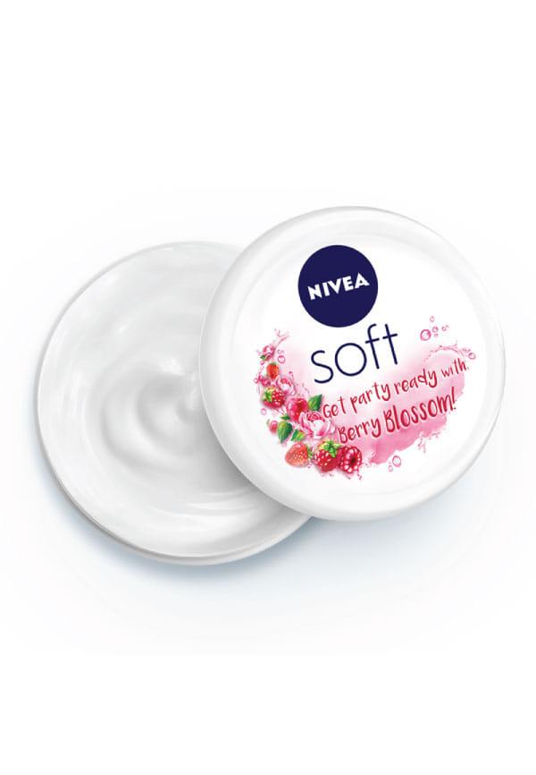 Soft Light Moisturizer | Berry Blossom