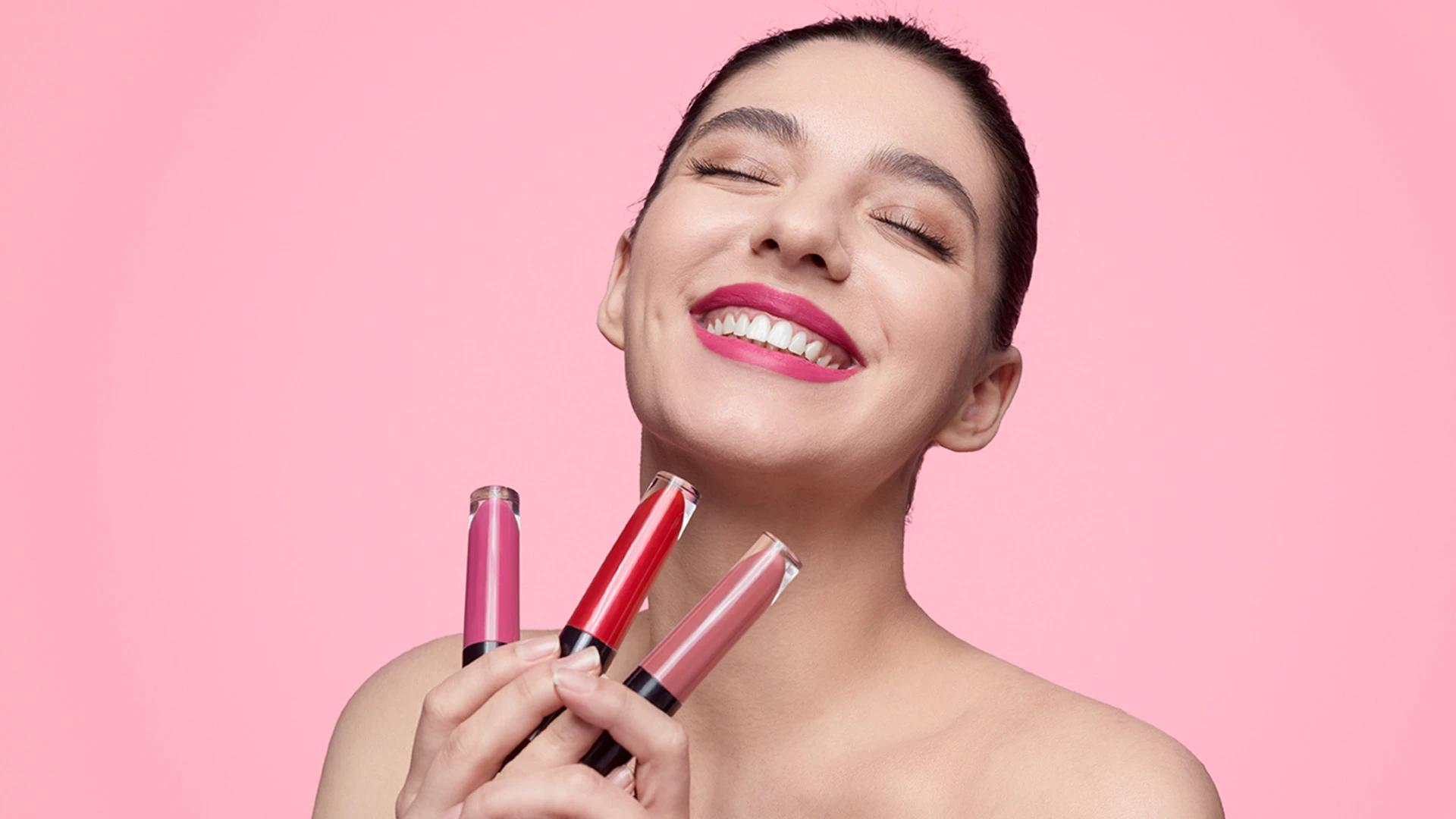 12 Stunning Pink Lip Looks to Try This Season