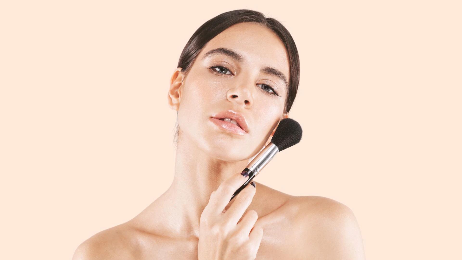 Step-by-Step Guide to Flawless Airbrush Makeup at Home