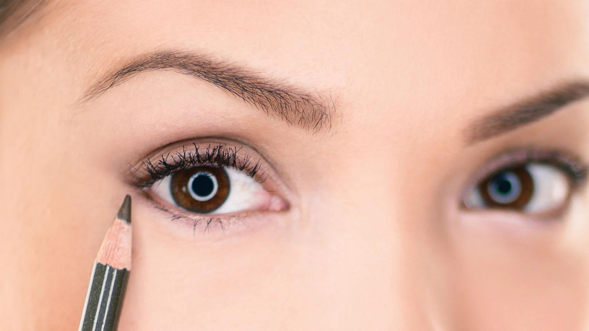 Master the Art of Eyebrow Pencil: Step-by-Step Guide