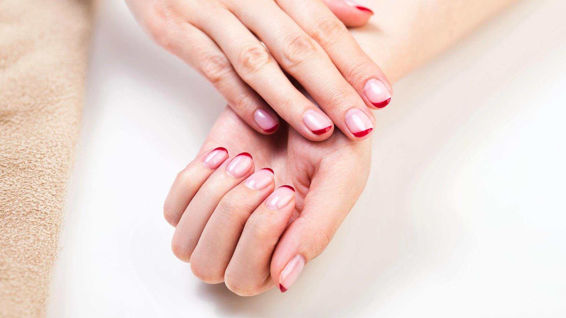 How to Create Stunning Nails with a Nail Polish Set