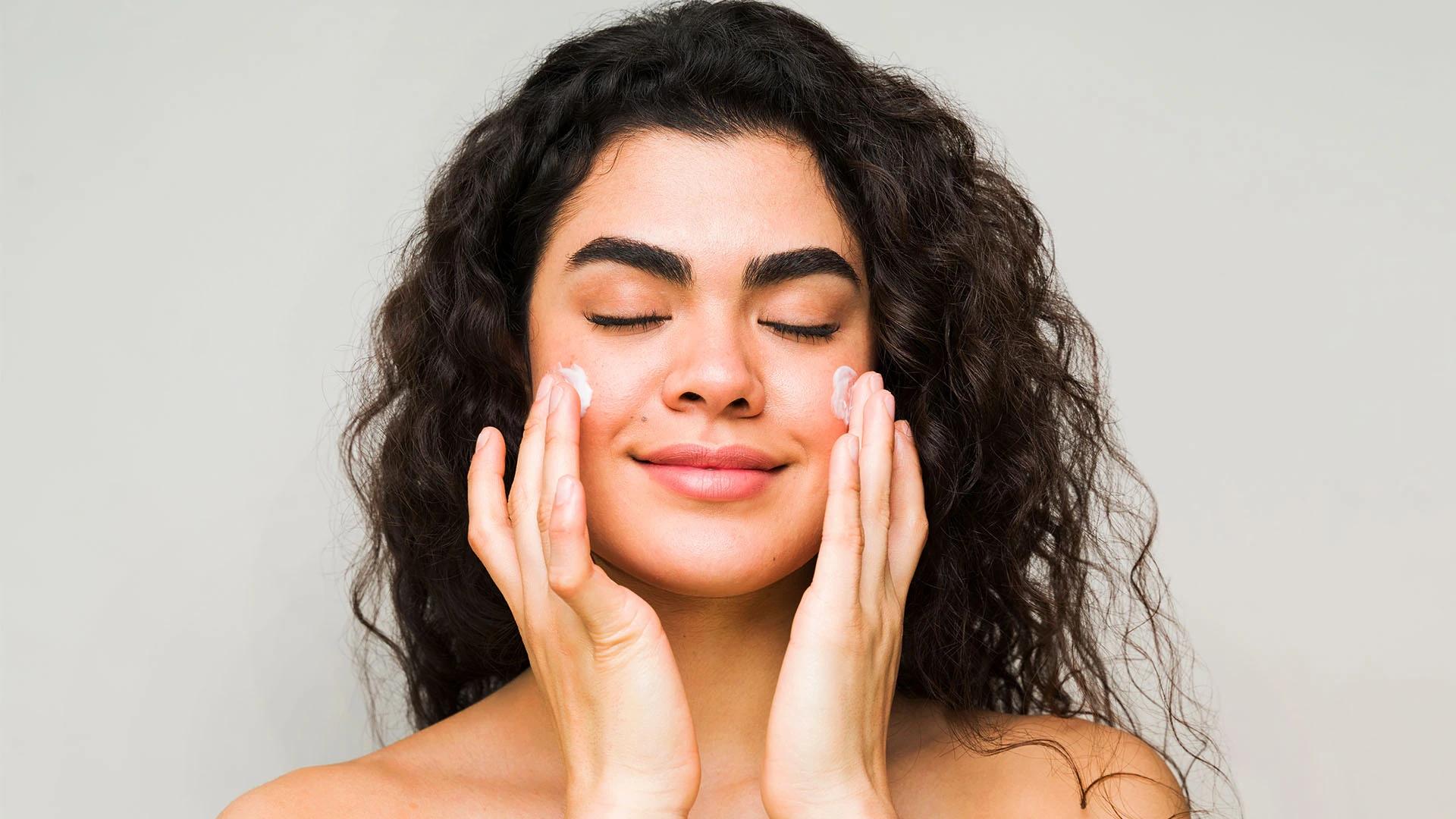 5 Oil-Free Face Creams for Oily, Acne-Prone Skin