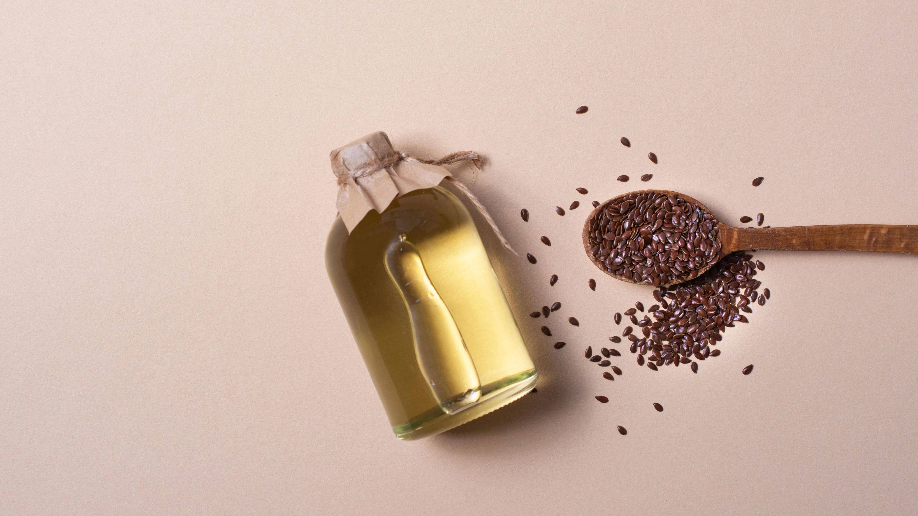 7 Amazing Flaxseed Gel Benefits for Luscious Hair