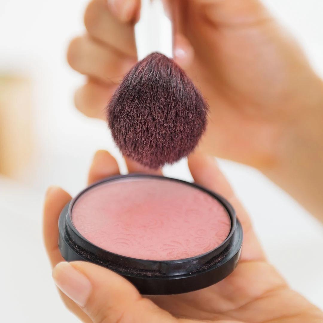 7 Best Liquid Blush Tricks for Dewy Cheeks