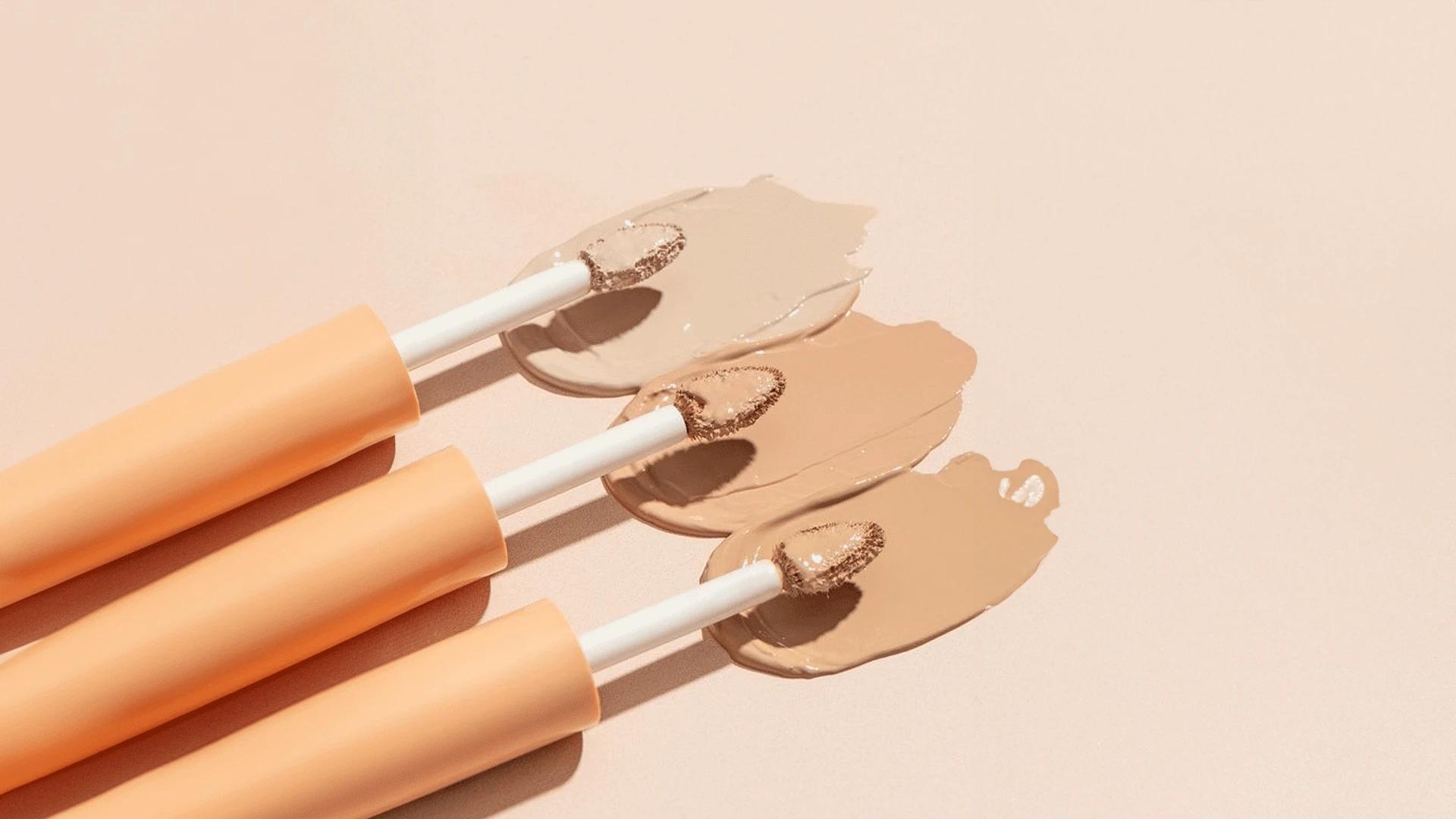 7 Pro Tips for Defining Facial Features with Makeup