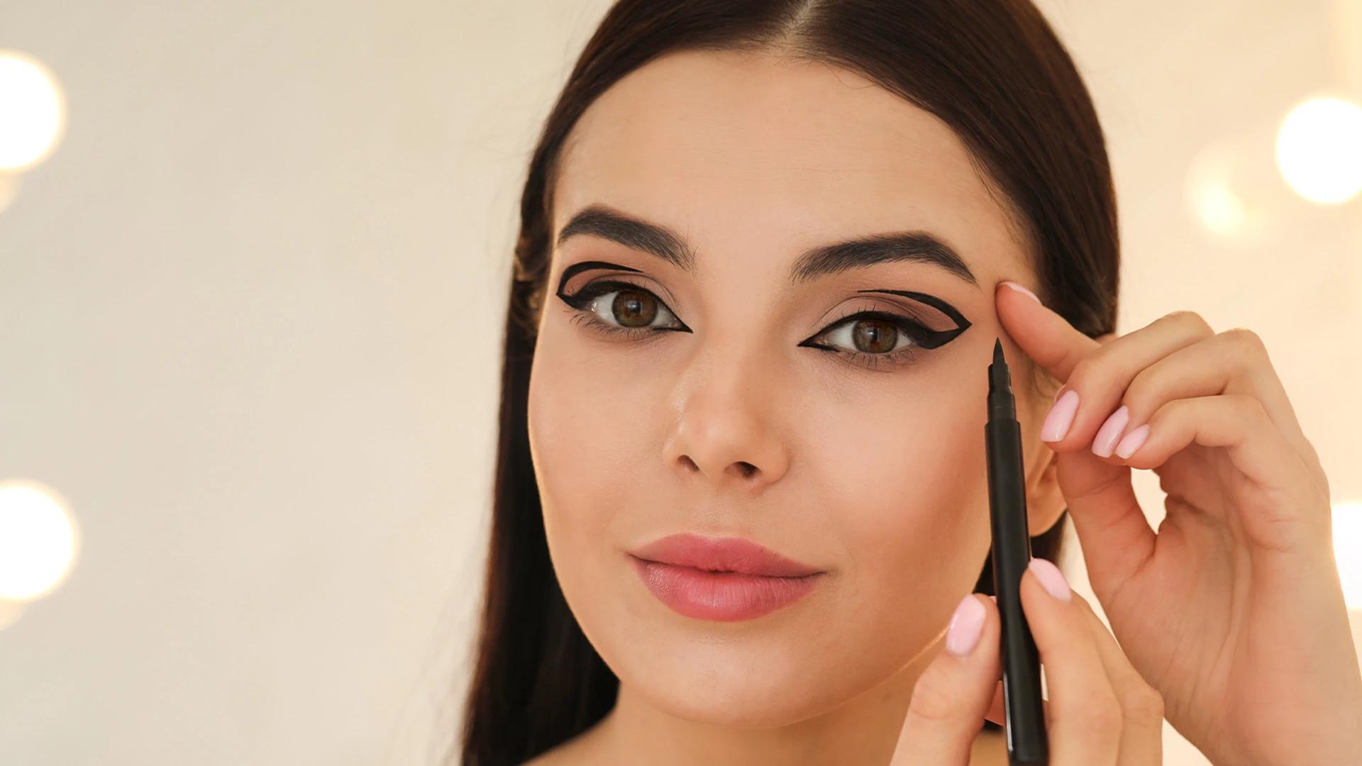 8 Pro Tips for Rocking Metallic Eyeliner Trends