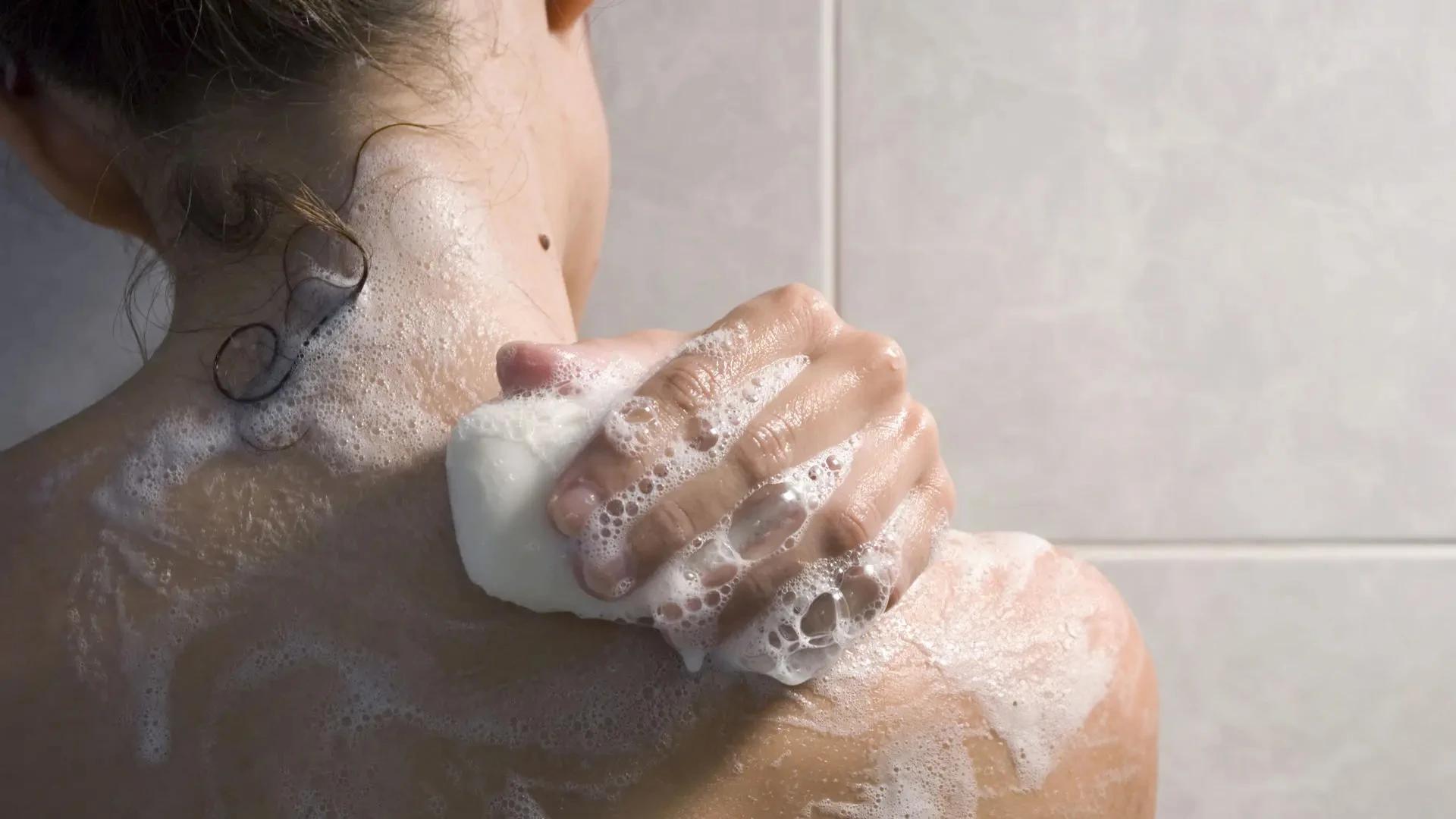 9 Best Tan Removal Soaps in India for Brighter Skin