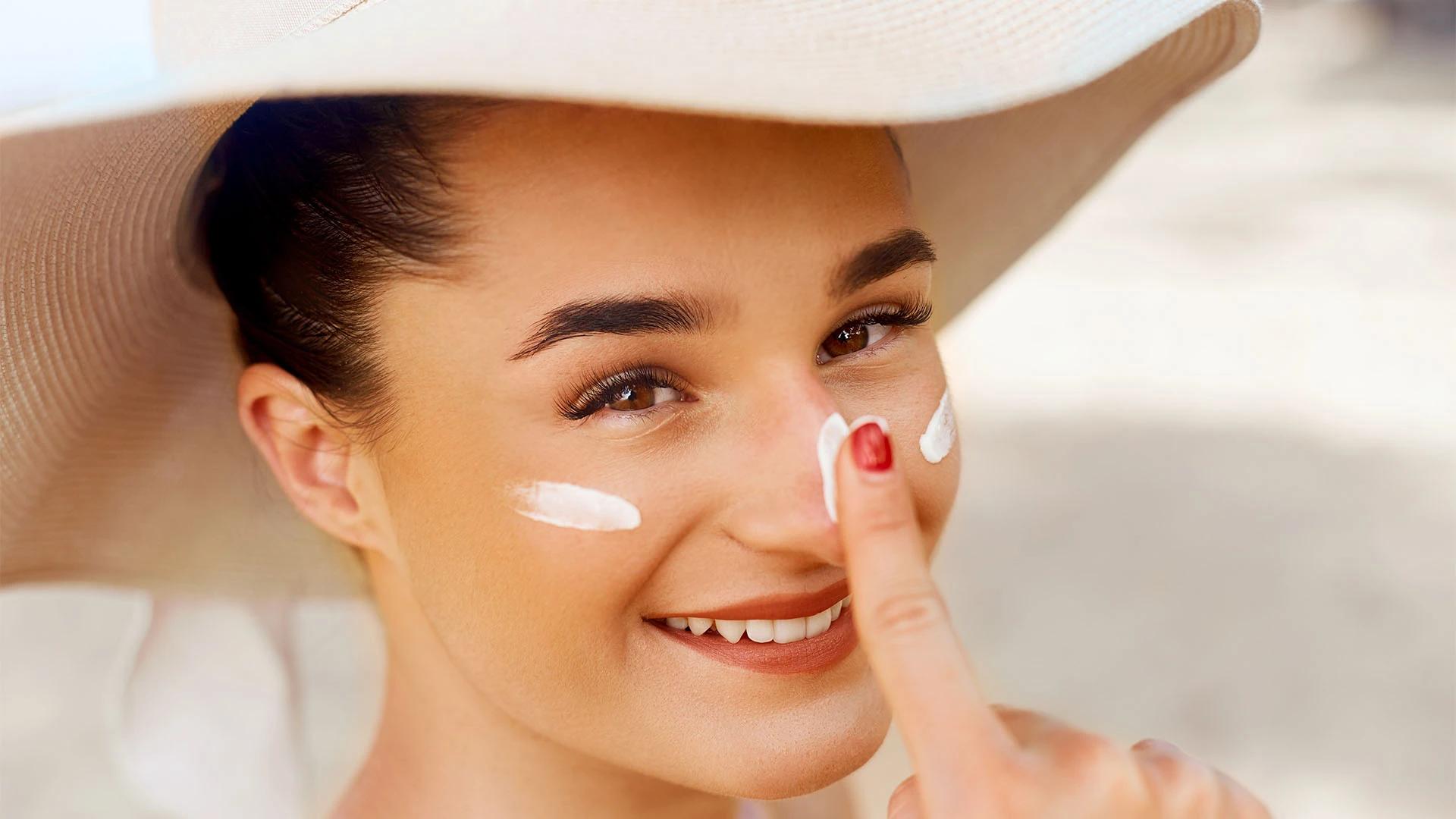 9 Ways Antioxidant SPF 50 Sunscreen Lotion Protects Your Body