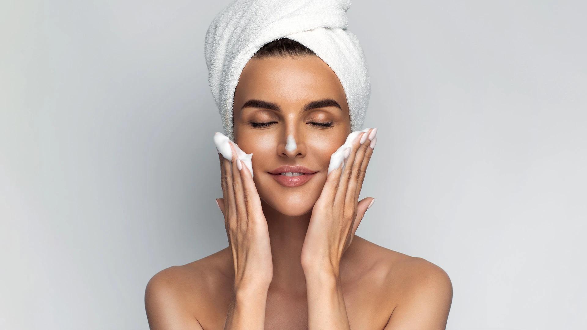 Best Face Wash for Oily Skin: A Comparison Guide