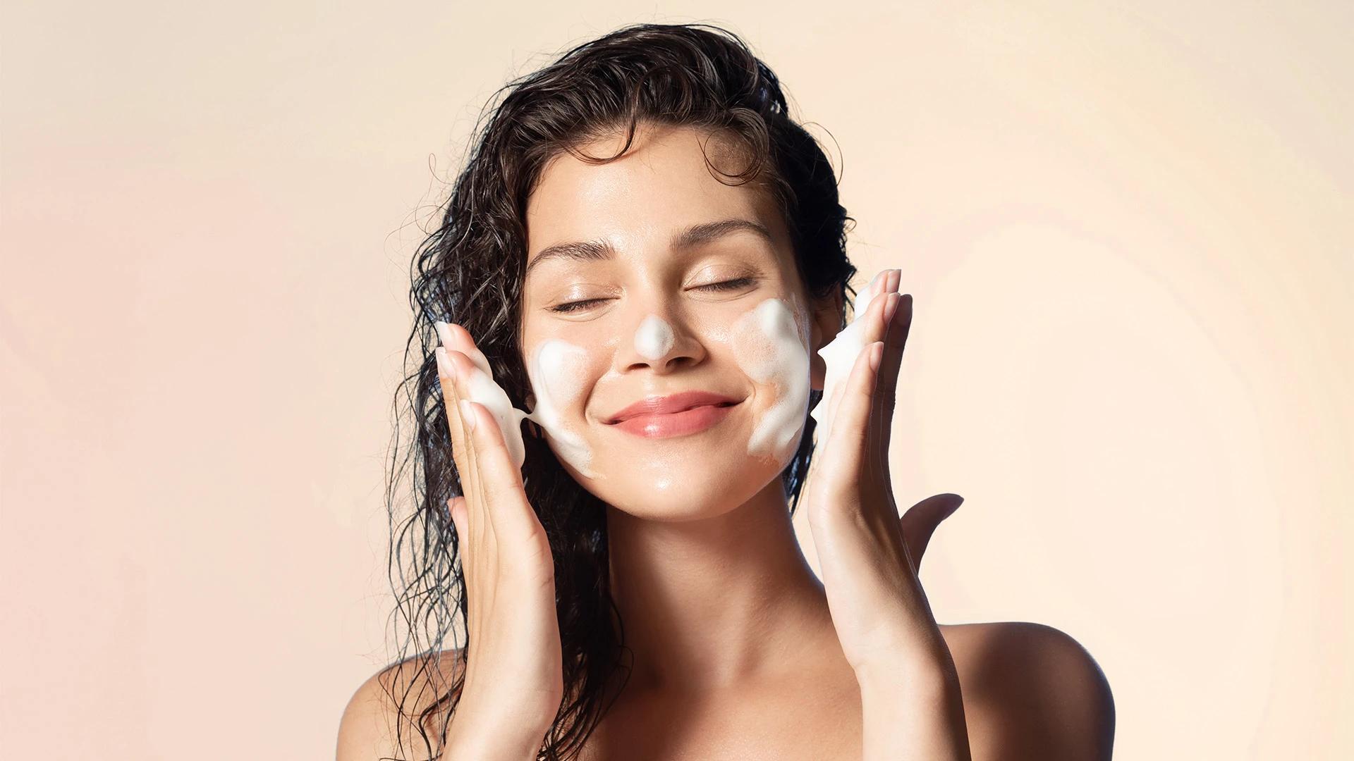 Cetaphil Gentle Skin Cleanser: Best Cleanser for Sensitive & Dry Skin