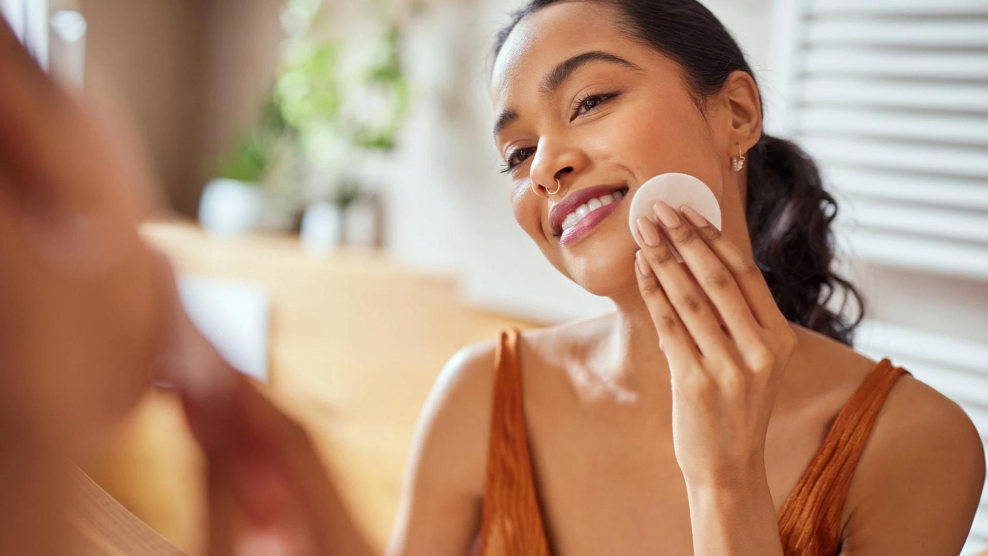 Checklist: Find the Best Toner for Glowing Skin Today