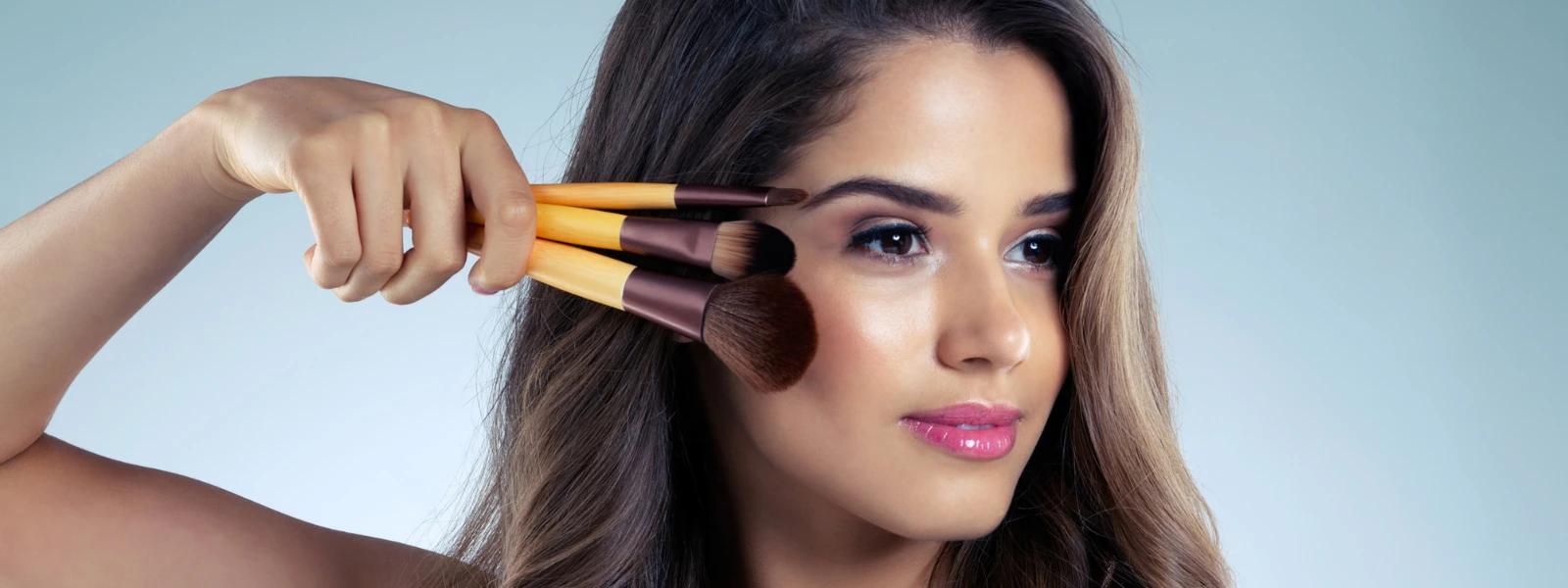 How Powder Foundation Enhances Your Makeup Finish Over Time