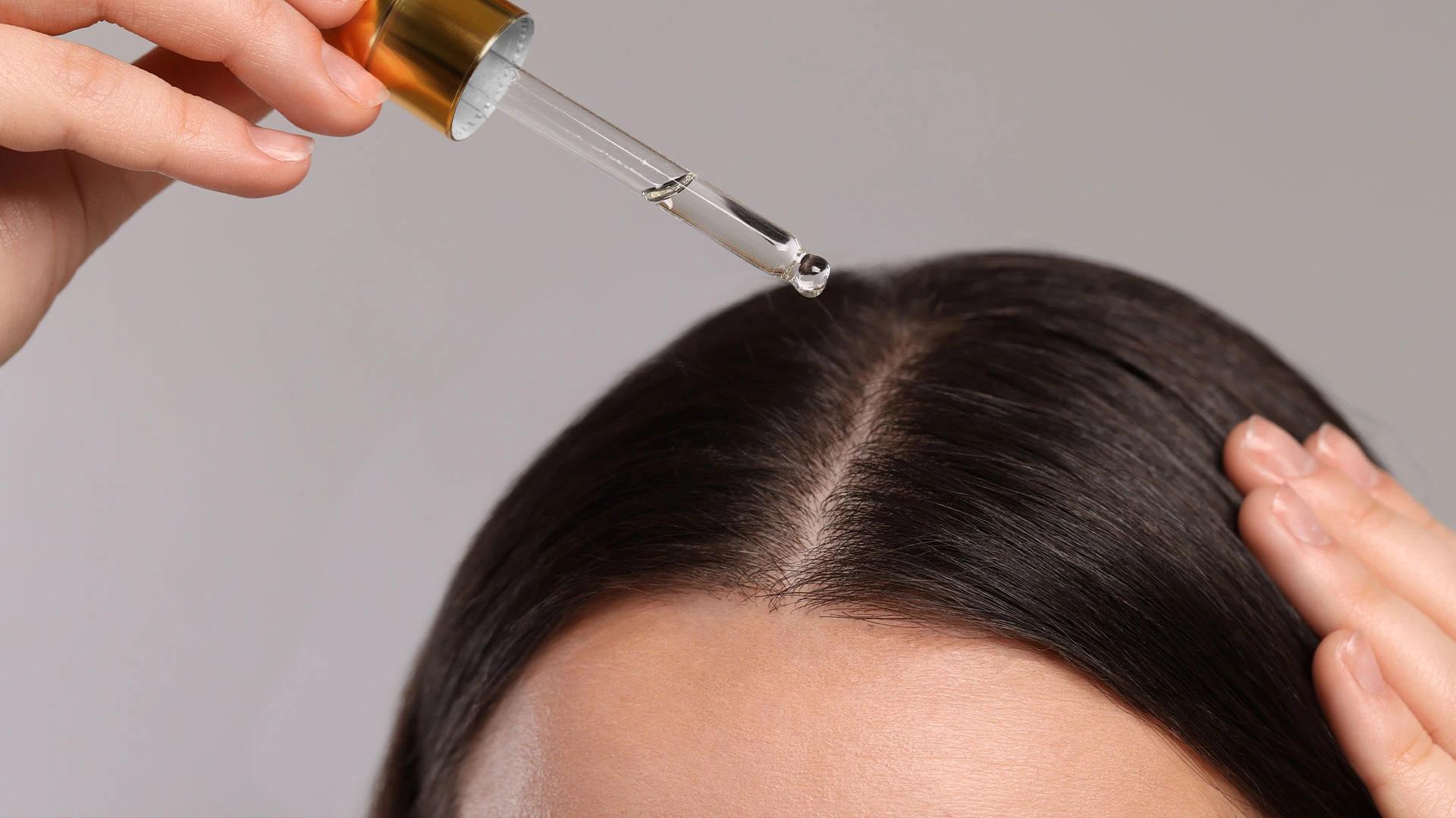 How to Apply Hair Serum for Frizz-Free, Shiny Locks