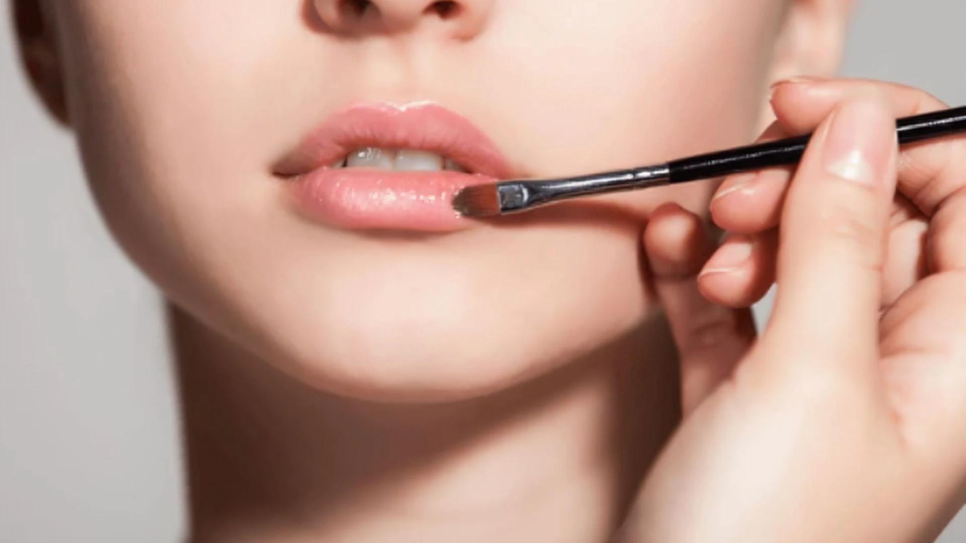 How to Apply Mauve Lipstick for a Flawless Finish