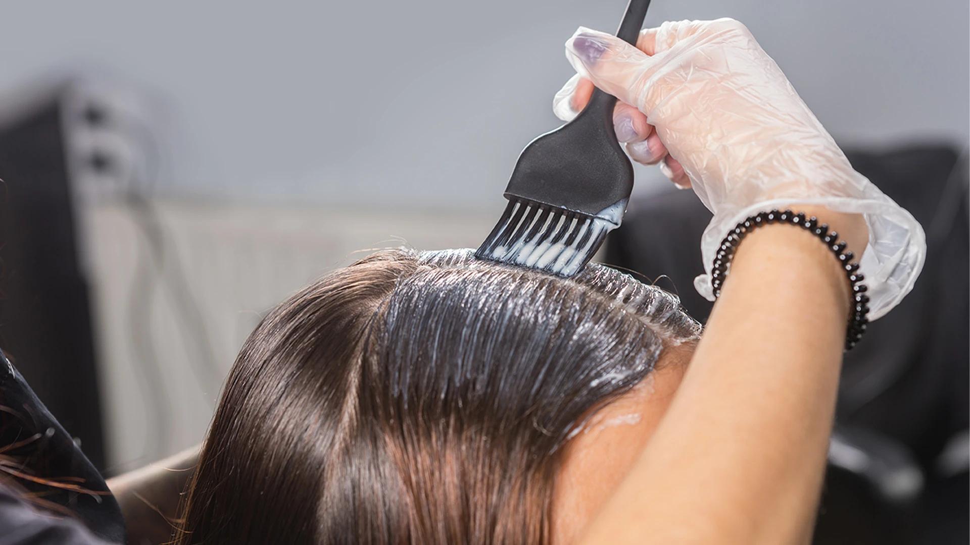 How to Choose Dark Brown Hair Dye for Grey Coverage at Home