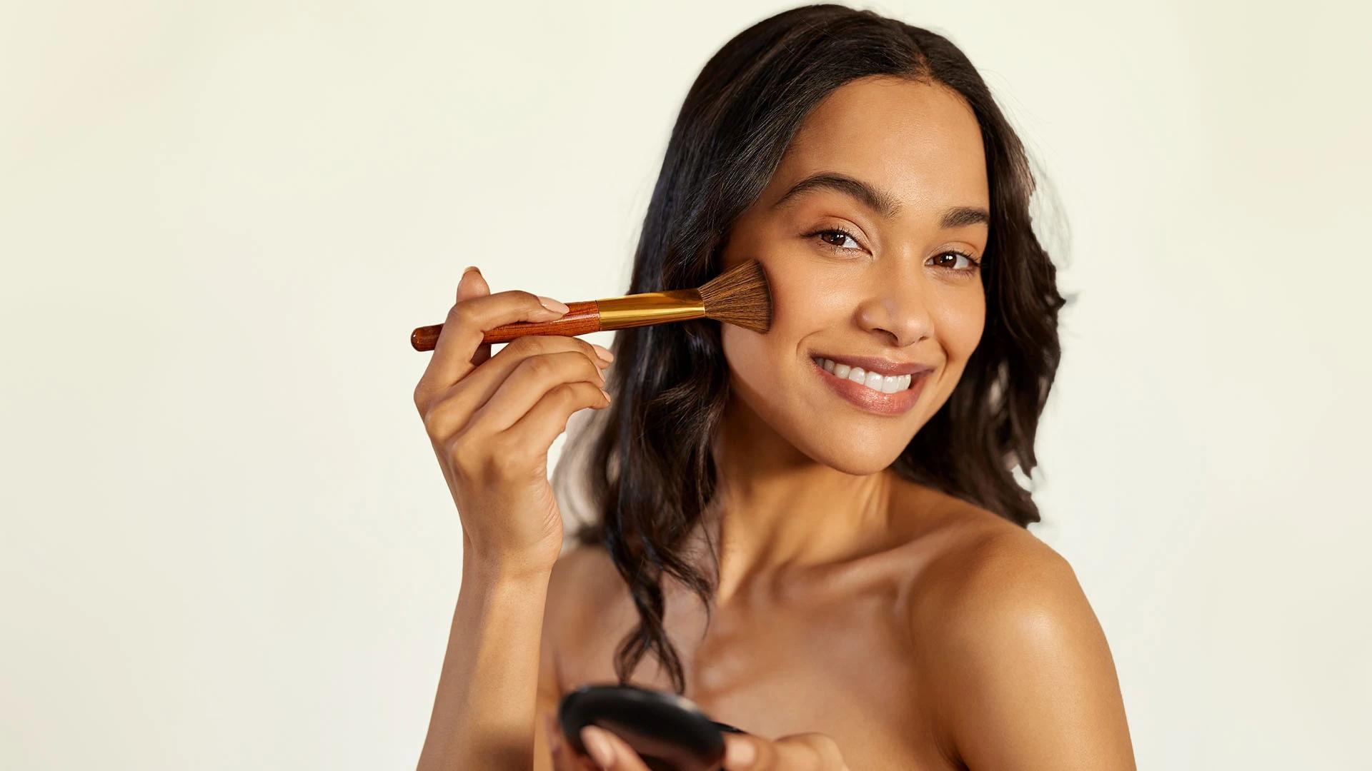 How to Contour a Diamond Face Shape Like a Pro