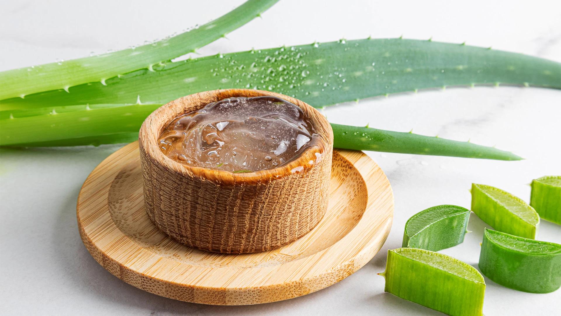 How to Use Aloe Vera Gel for Healthy, Vibrant Hair