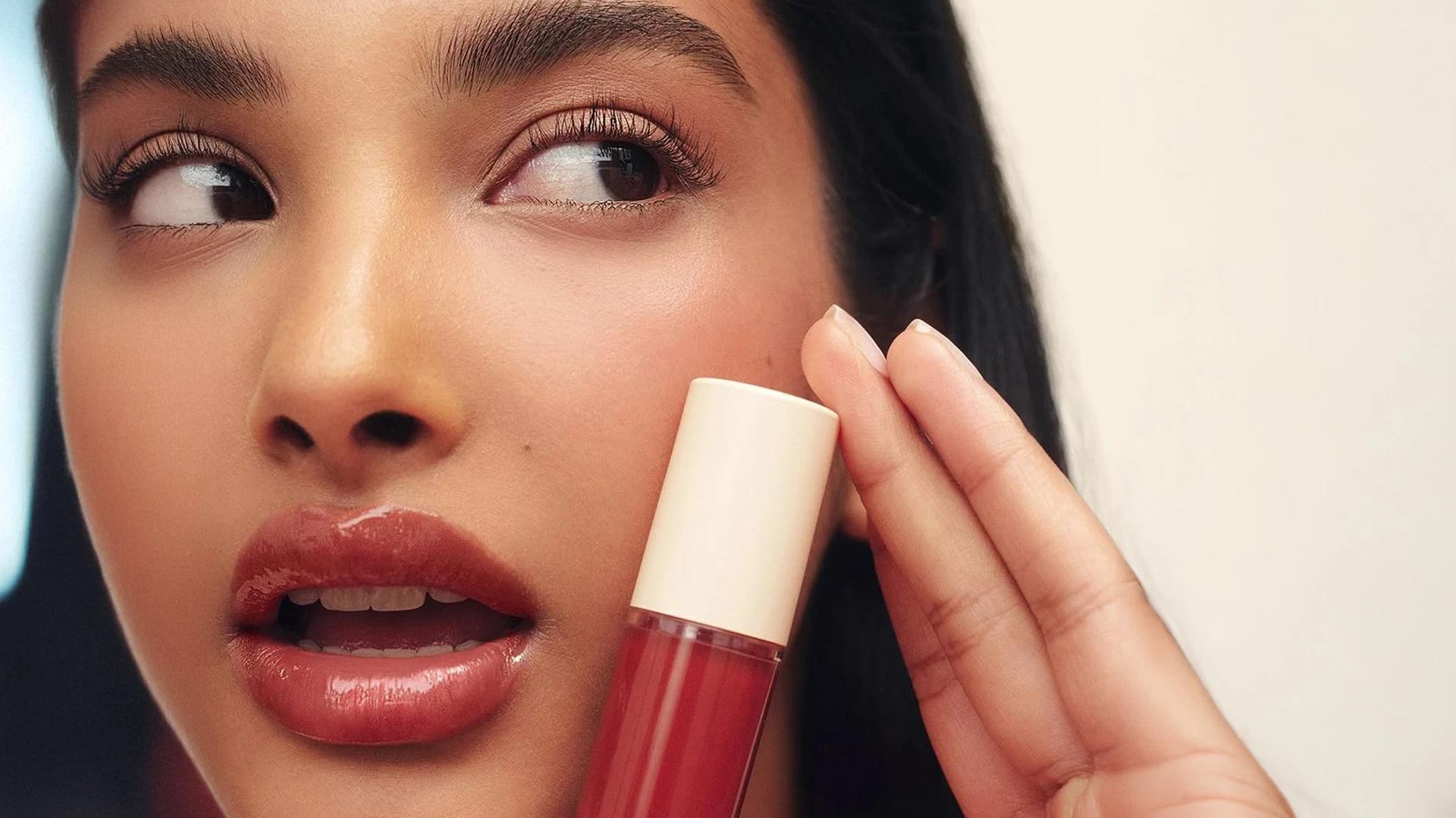 Lipsticks for Dusky Skin India: Your Complete FAQ Guide