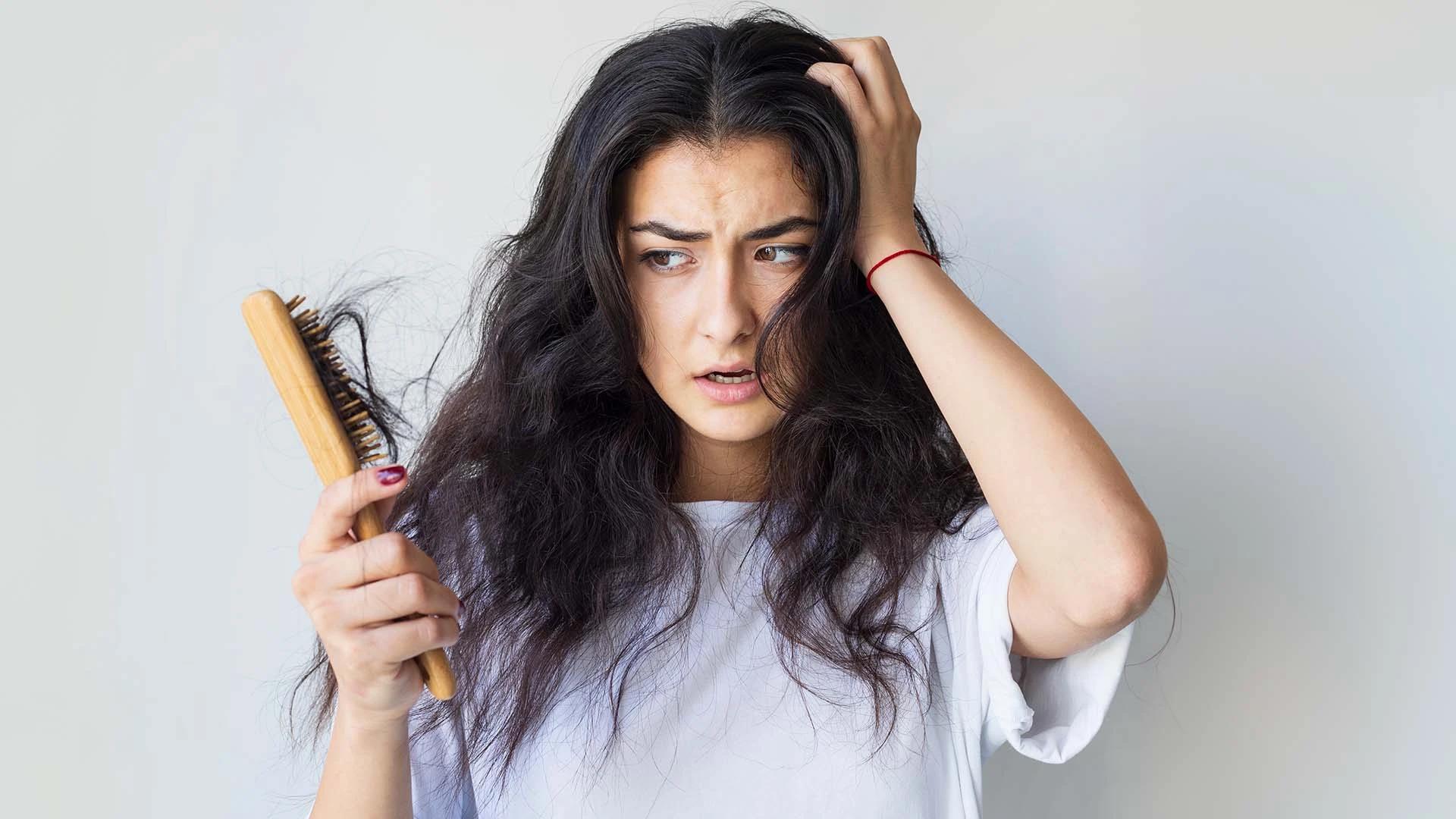 Natural Solutions for Frizzy Hair FAQ: Your Questions Answered