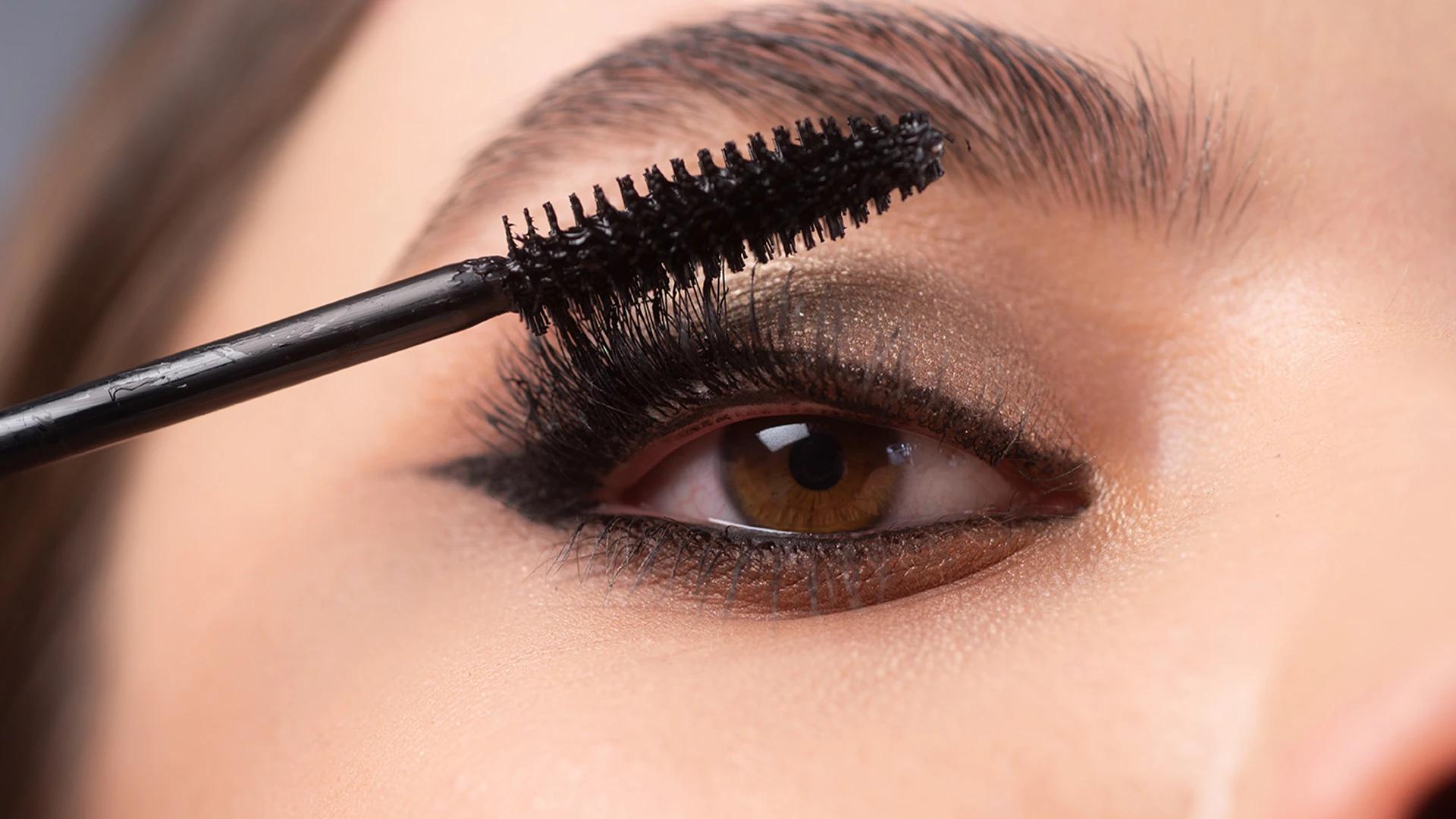 Step-by-Step Tutorial: Waterproof Eye Makeup Hacks for All-Day Wear