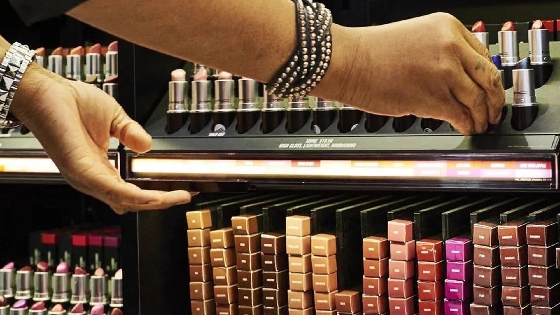 What Are the Most Popular Stores at Gaur City Mall Noida?