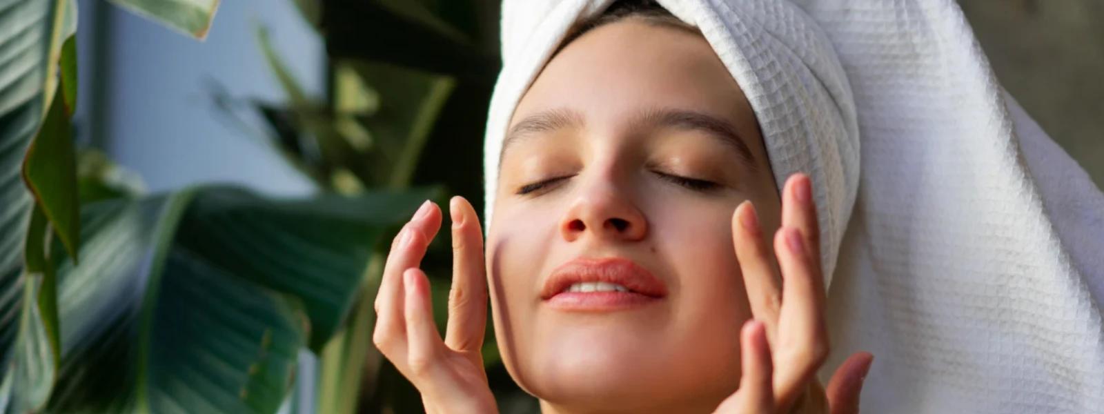 How to Lighten Skin Naturally: Reduce Dark Spots & Uneven Tone